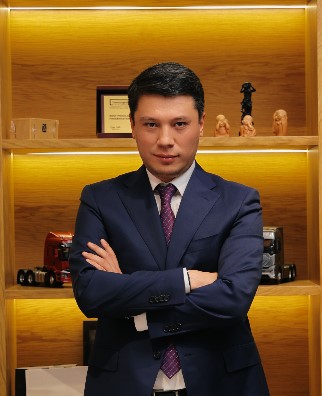 Бобур Сирожиддинов